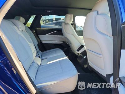 Zdjęcie 11 z 13 samochodu: 2024 CADILLAC LYRIQ LUXURY VIN:1GYKPPRL0RZ139476 - miniatura