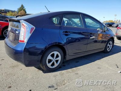 Trzecie zdjęcie samochodu z tyłu: 2015 TOYOTA PRIUS TWO VIN:JTDKN3DU9F0473901 - miniatura