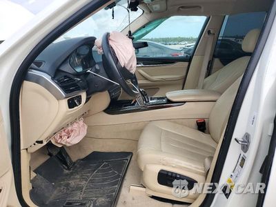 Zdjęcie 7 z 14 samochodu: 2015 BMW X5 XDRIVE35I VIN:5UXKR0C58F0P16691 - miniatura