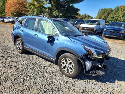 Czwarte zdjęcie samochodu z boku: 2022 SUBARU FORESTER PREMIUM VIN:JF2SKAEC4NH502287 - miniatura