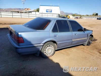 Trzecie zdjęcie samochodu z tyłu: 1989 HONDA ACCORD LXI VIN:JHMCA5649KC109221 - miniatura