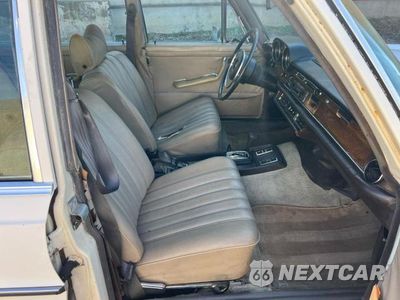 Piąte zdjęcie samochodu w środku: 1972 MERCEDES-BENZ 280SEL 4.5 VIN:10806812005981 - miniatura