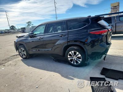 Drugie zdjęcie samochodu z przodu: 2021 TOYOTA HIGHLANDER XLE VIN:5TDGZRAH0MS032270 - miniatura