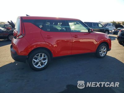 Trzecie zdjęcie samochodu z tyłu: 2020 KIA SOUL S VIN:KNDJ23AU0L7715342 - miniatura