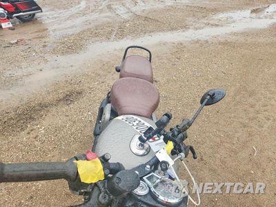 Piąte zdjęcie samochodu w środku: 2023 ROYAL ENFIELD MOTORS CLASSIC 350 VIN:ME3FAP201PV302089 - miniatura