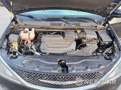 Zdjęcie 12 z 13 samochodu: 2017 CHRYSLER PACIFICA TOURING L VIN:2C4RC1BG1HR583288 - miniatura
