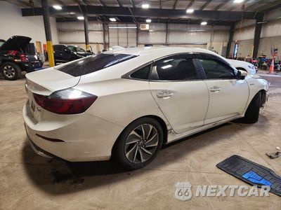 Trzecie zdjęcie samochodu z tyłu: 2019 HONDA INSIGHT TOURING VIN:19XZE4F92KE001084 - miniatura