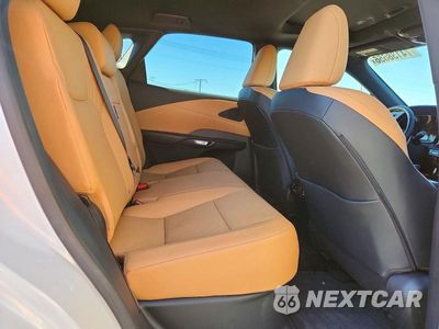 Zdjęcie 11 z 13 samochodu: 2025 LEXUS RX 350 PREMIUM VIN:JTJCHMAA9S2034043 - miniatura