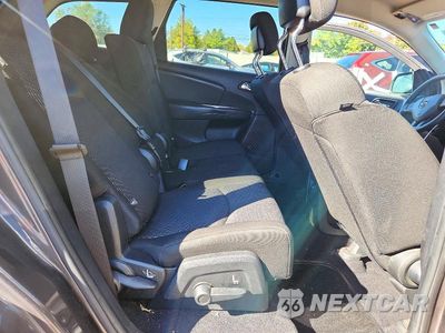 Zdjęcie 11 z 13 samochodu: 2019 DODGE JOURNEY SE VIN:3C4PDCBBXKT764138 - miniatura