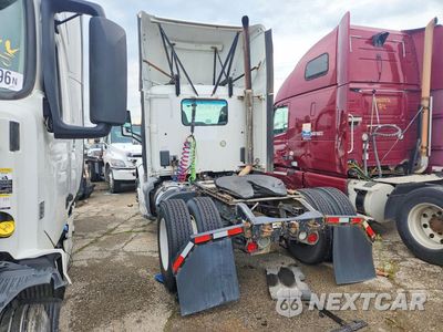 Drugie zdjęcie samochodu z przodu: 2016 PETERBILT 579 SEMI TRUCK VIN:1XPBA48X6GD339684 - miniatura