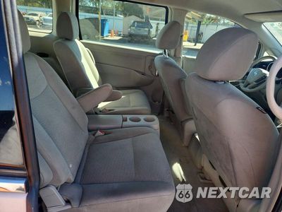 Zdjęcie 11 z 13 samochodu: 2014 NISSAN QUEST 3.5 S VIN:JN8AE2KP0E9101526 - miniatura