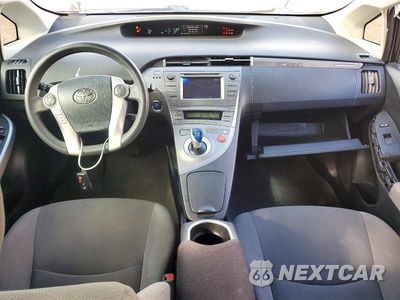 Zdjęcie 8 z 12 samochodu: 2014 TOYOTA PRIUS PLUG-IN HYBRID BASE VIN:JTDKN3DP5E3049249 - miniatura
