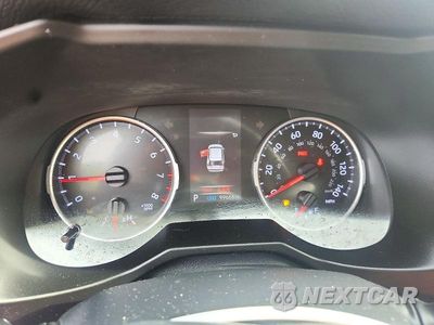 Zdjęcie 9 z 12 samochodu: 2019 TOYOTA RAV4 LE VIN:2T3H1RFV7KC021077 - miniatura