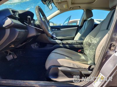 Zdjęcie 7 z 12 samochodu: 2016 HONDA CIVIC EX VIN:2HGFC2F84GH504813 - miniatura