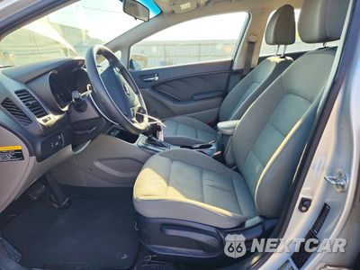 Zdjęcie 7 z 12 samochodu: 2015 KIA FORTE LX VIN:KNAFK4A65F5312872 - miniatura