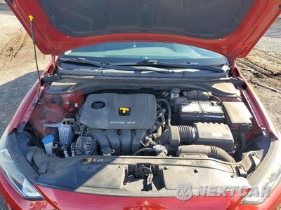 Zdjęcie 11 z 12 samochodu: 2017 HYUNDAI ELANTRA LIMITED VIN:5NPD84LF9HH103739 - miniatura