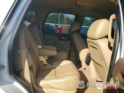 Zdjęcie 10 z 12 samochodu: 2010 CHEVROLET TAHOE C1500 LTZ VIN:1GNUCCE06AR108162 - miniatura