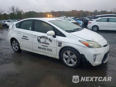 Czwarte zdjęcie samochodu z boku: 2013 TOYOTA PRIUS FIVE VIN:JTDKN3DUXD5654067 - miniatura
