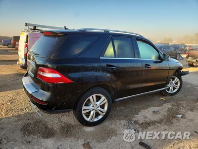 Trzecie zdjęcie samochodu z tyłu: 2013 MERCEDES-BENZ ML 350 4MATIC VIN:4JGDA5HB9DA191480 - miniatura