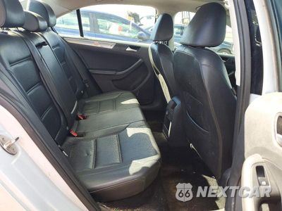 Zdjęcie 10 z 12 samochodu: 2017 VOLKSWAGEN JETTA SE VIN:3VWB67AJ7HM271991 - miniatura