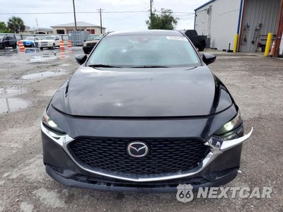 Piąte zdjęcie samochodu w środku: 2019 MAZDA 3 PREFERRED VIN:3MZBPADL4KM111954 - miniatura
