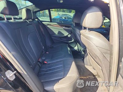 Zdjęcie 10 z 12 samochodu: 2021 BMW 530 I VIN:WBA53BH04MWX01671 - miniatura