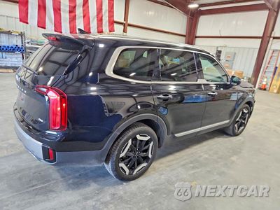 Trzecie zdjęcie samochodu z tyłu: 2025 KIA TELLURIDE S VIN:5XYP6DGC3SG653178 - miniatura
