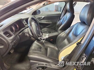 Zdjęcie 7 z 12 samochodu: 2012 VOLVO S60 T5 VIN:YV1622FS4C2083864 - miniatura