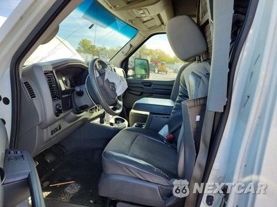 Zdjęcie 7 z 12 samochodu: 2019 NISSAN NV2500 DELIVERY VAN VIN:1N6AF0LY0KN806136 - miniatura
