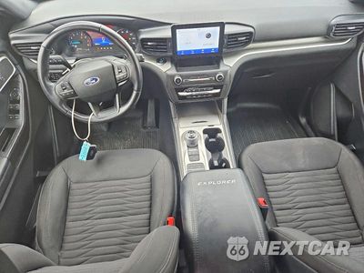Zdjęcie 8 z 13 samochodu: 2020 FORD EXPLORER XLT VIN:1FMSK7DH8LGA75953 - miniatura