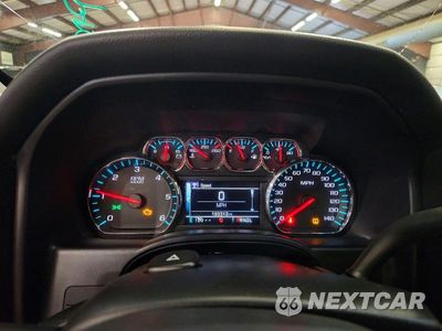 Zdjęcie 9 z 12 samochodu: 2017 CHEVROLET SILVERADO K1500 LT VIN:3GCUKREC0HG123663 - miniatura