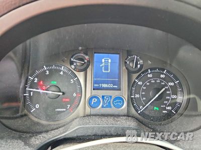 Zdjęcie 9 z 13 samochodu: 2015 LEXUS GX 460 VIN:JTJBM7FX1F5112230 - miniatura