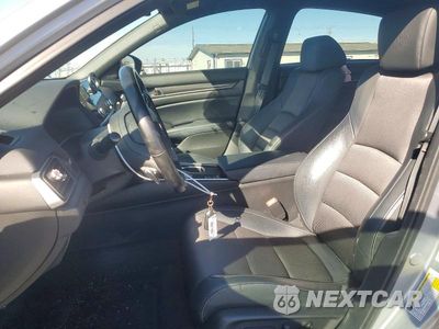 Zdjęcie 7 z 12 samochodu: 2018 HONDA ACCORD SPORT VIN:1HGCV1F33JA058896 - miniatura