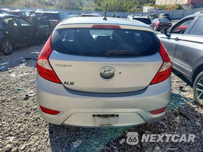 Zdjęcie 6 z 12 samochodu: 2016 HYUNDAI ACCENT SE VIN:KMHCT5AE7GU261295 - miniatura