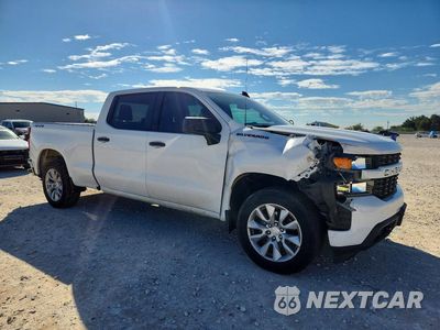 Czwarte zdjęcie samochodu z boku: 2022 CHEVROLET SILVERADO LTD K1500 CUSTOM VIN:3GCPYBEK8NG129426 - miniatura