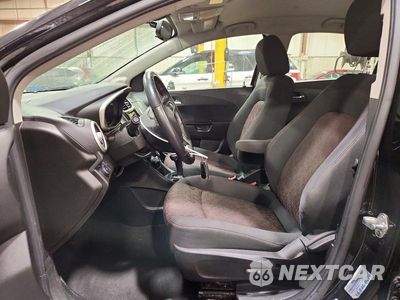 Zdjęcie 7 z 12 samochodu: 2019 CHEVROLET SONIC LT VIN:1G1JD5SBXK4103385 - miniatura