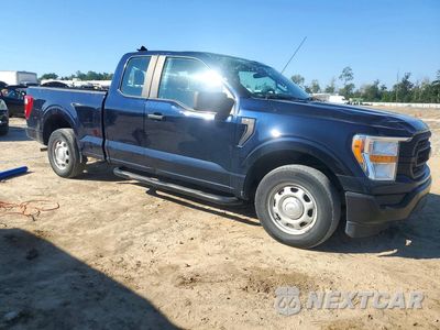 Czwarte zdjęcie samochodu z boku: 2021 FORD F150 SUPER CAB VIN:1FTEX1CBXMFA05231 - miniatura