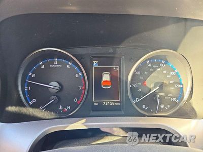 Zdjęcie 9 z 14 samochodu: 2018 TOYOTA RAV4 LE VIN:JTMZFREVXJD120008 - miniatura