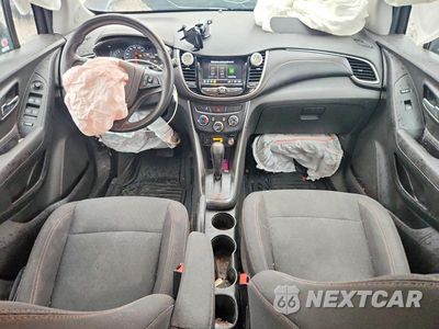 Zdjęcie 8 z 13 samochodu: 2018 CHEVROLET TRAX LS VIN:3GNCJNSB3JL351924 - miniatura