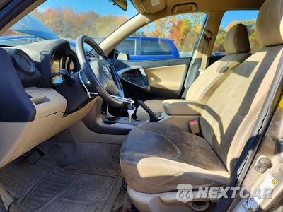 Zdjęcie 7 z 13 samochodu: 2010 TOYOTA RAV4 BASE VIN:JTMBF4DV7AD032989 - miniatura