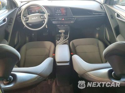 Zdjęcie 8 z 13 samochodu: 2026 KIA NIRO LX VIN:KNDCP3LE4T5325324 - miniatura