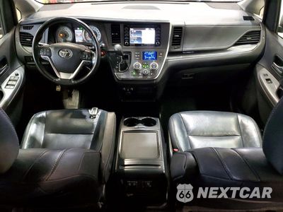 Zdjęcie 8 z 13 samochodu: 2019 TOYOTA SIENNA SE 7-PASSENGER VIN:5TDEZ3DC8KS218088 - miniatura