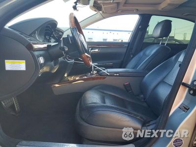 Zdjęcie 7 z 12 samochodu: 2012 MERCEDES-BENZ S 550 VIN:WDDNG7DB8CA452269 - miniatura