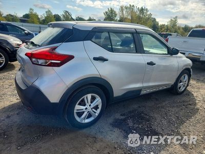 Trzecie zdjęcie samochodu z tyłu: 2018 NISSAN KICKS S VIN:3N1CP5CU7JL542420 - miniatura