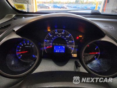 Zdjęcie 9 z 13 samochodu: 2010 HONDA FIT VIN:JHMGE8H20AC016444 - miniatura