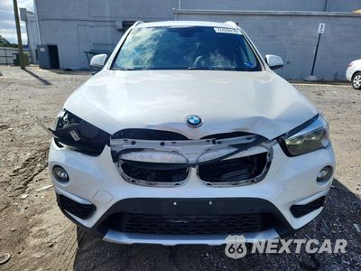 Piąte zdjęcie samochodu w środku: 2018 BMW X1 XDRIVE28I VIN:WBXHT3C32J3H33481 - miniatura