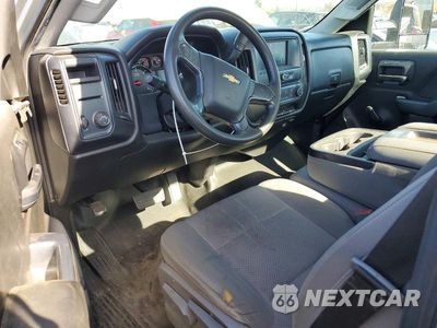 Zdjęcie 8 z 13 samochodu: 2018 CHEVROLET SILVERADO C2500 HEAVY DUTY VIN:1GB0CUEG9JZ281012 - miniatura