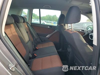 Zdjęcie 11 z 14 samochodu: 2009 VOLKSWAGEN TIGUAN SE VIN:WVGBV75N49W527052 - miniatura