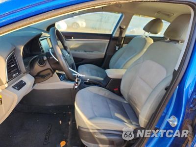 Zdjęcie 7 z 12 samochodu: 2017 HYUNDAI ELANTRA SE VIN:5NPD84LF1HH082787 - miniatura