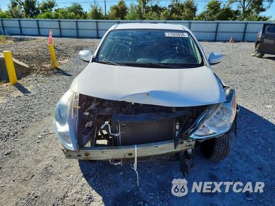 Piąte zdjęcie samochodu w środku: 2019 NISSAN VERSA SV VIN:3N1CN7APXKL842033 - miniatura